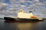 Antarctic cruise ship - icebreaker
