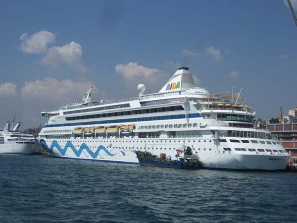 AIDAaura | AIDA Cruises