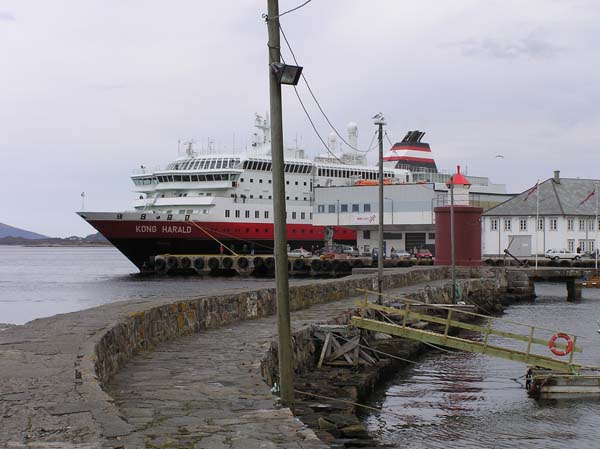 Kong Harald | Hurtigruten