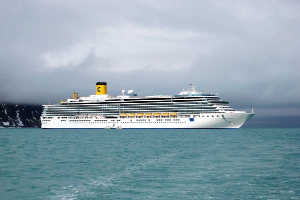 Costa Luminosa | Costa Cruises