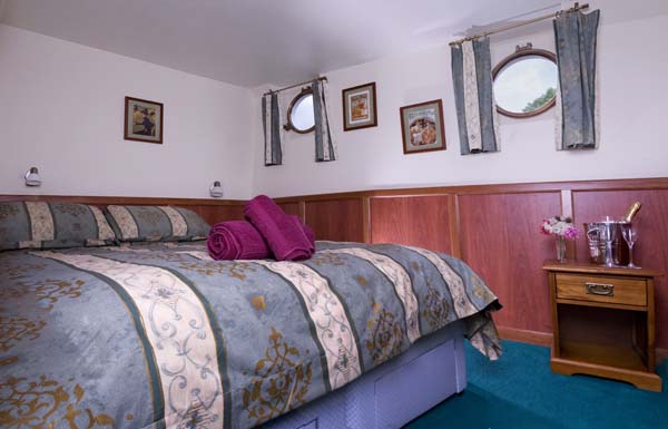 L'Art de Vivre | European Waterways