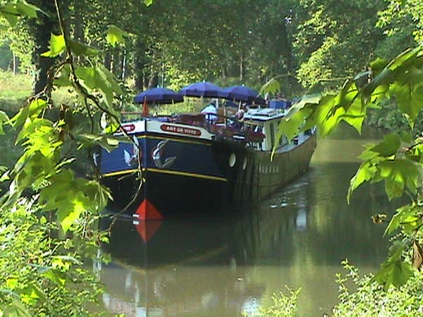 L'Art de Vivre | European Waterways