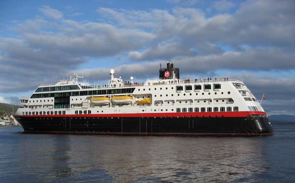 Midnatsol | Hurtigruten