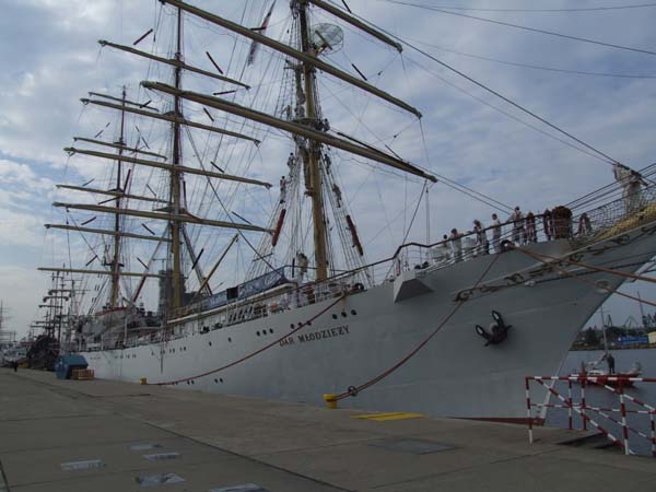 Dar Mlodziezy | Merchant Marine Academy, Gdynia