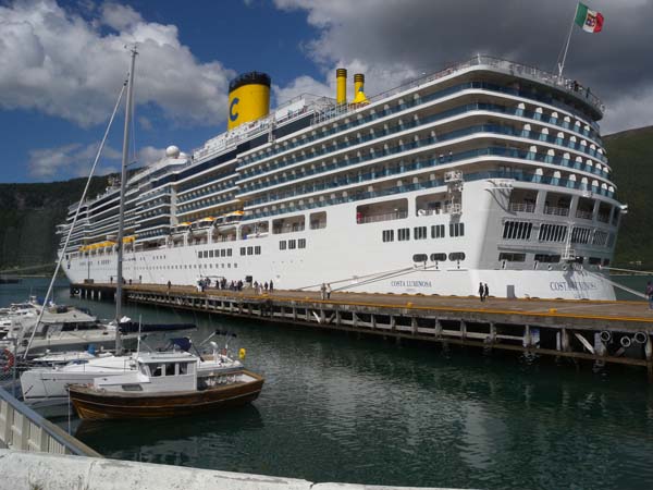 Costa Luminosa | Costa Cruises